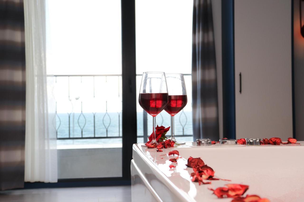 Blue Ay Boutique Hotel أتاكوم المظهر الخارجي الصورة