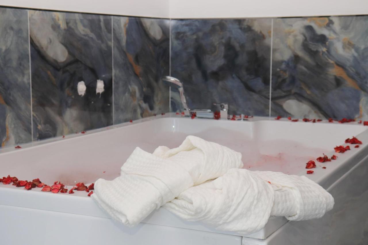 Blue Ay Boutique Hotel أتاكوم المظهر الخارجي الصورة
