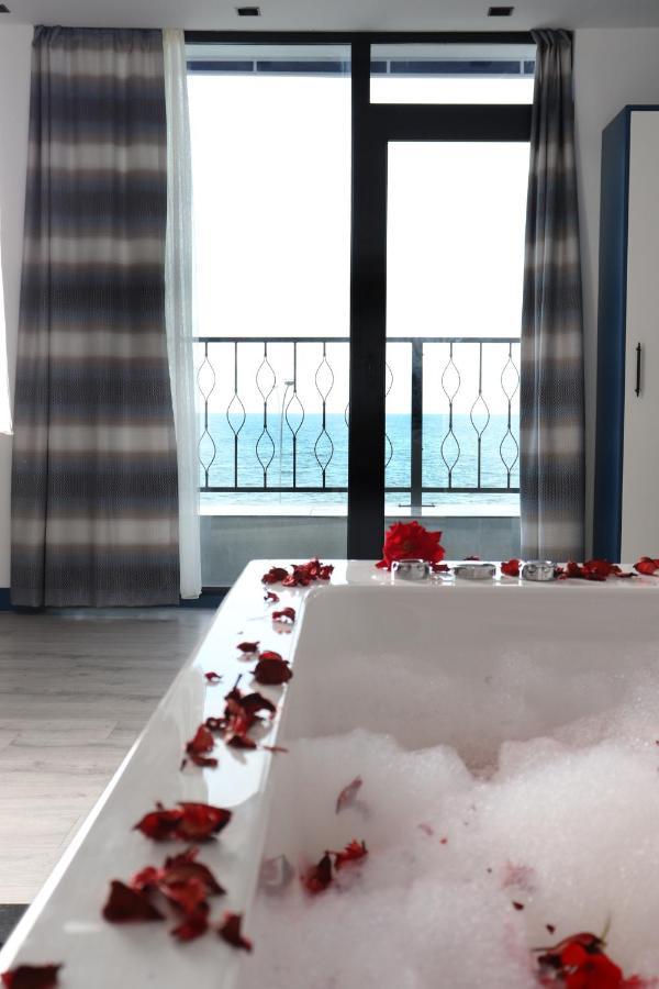 Blue Ay Boutique Hotel أتاكوم المظهر الخارجي الصورة
